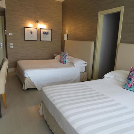 Hotel Joseph Marina di Pietrasanta Buitenkant foto