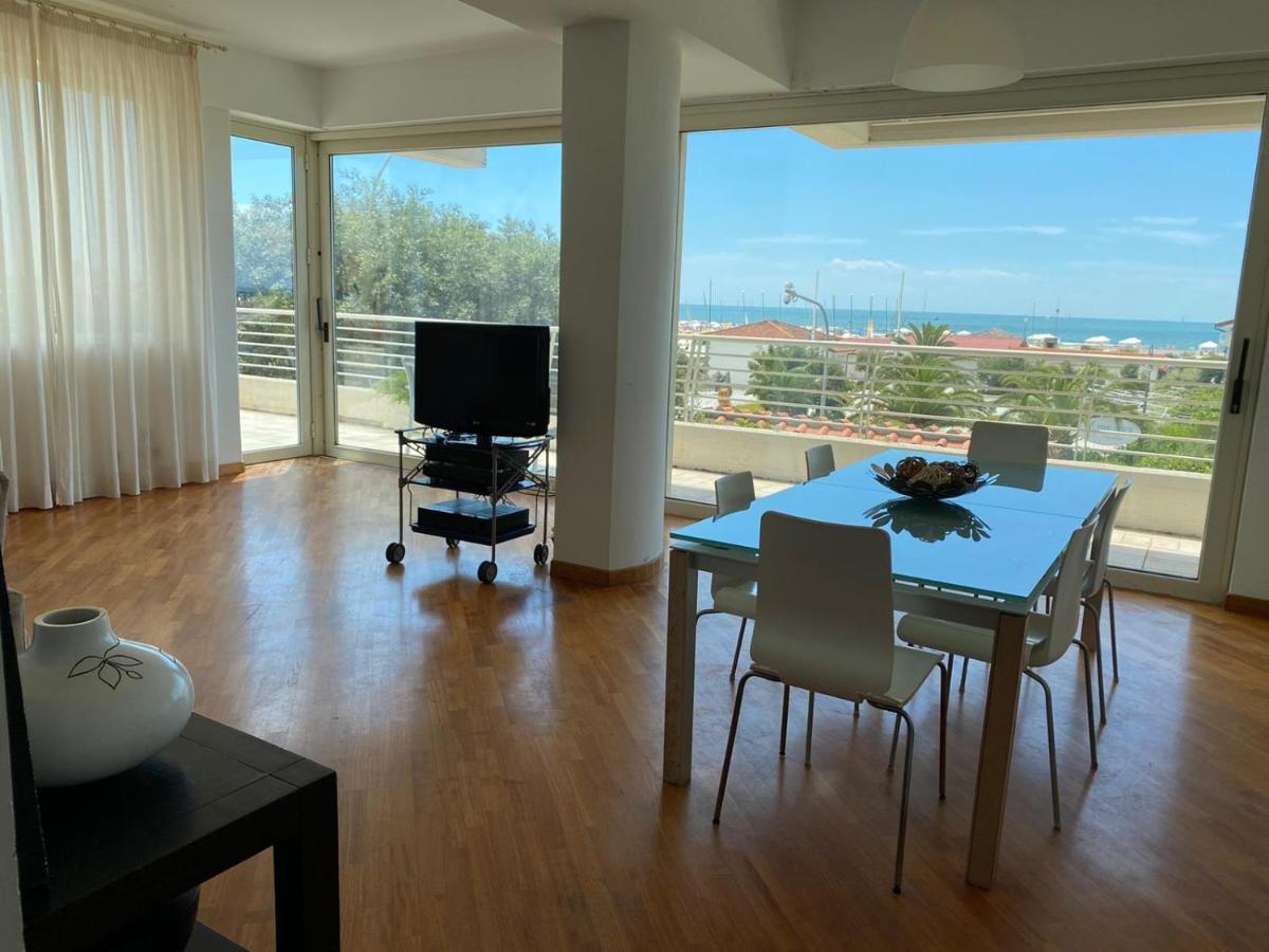 Hotel Joseph Marina di Pietrasanta Buitenkant foto