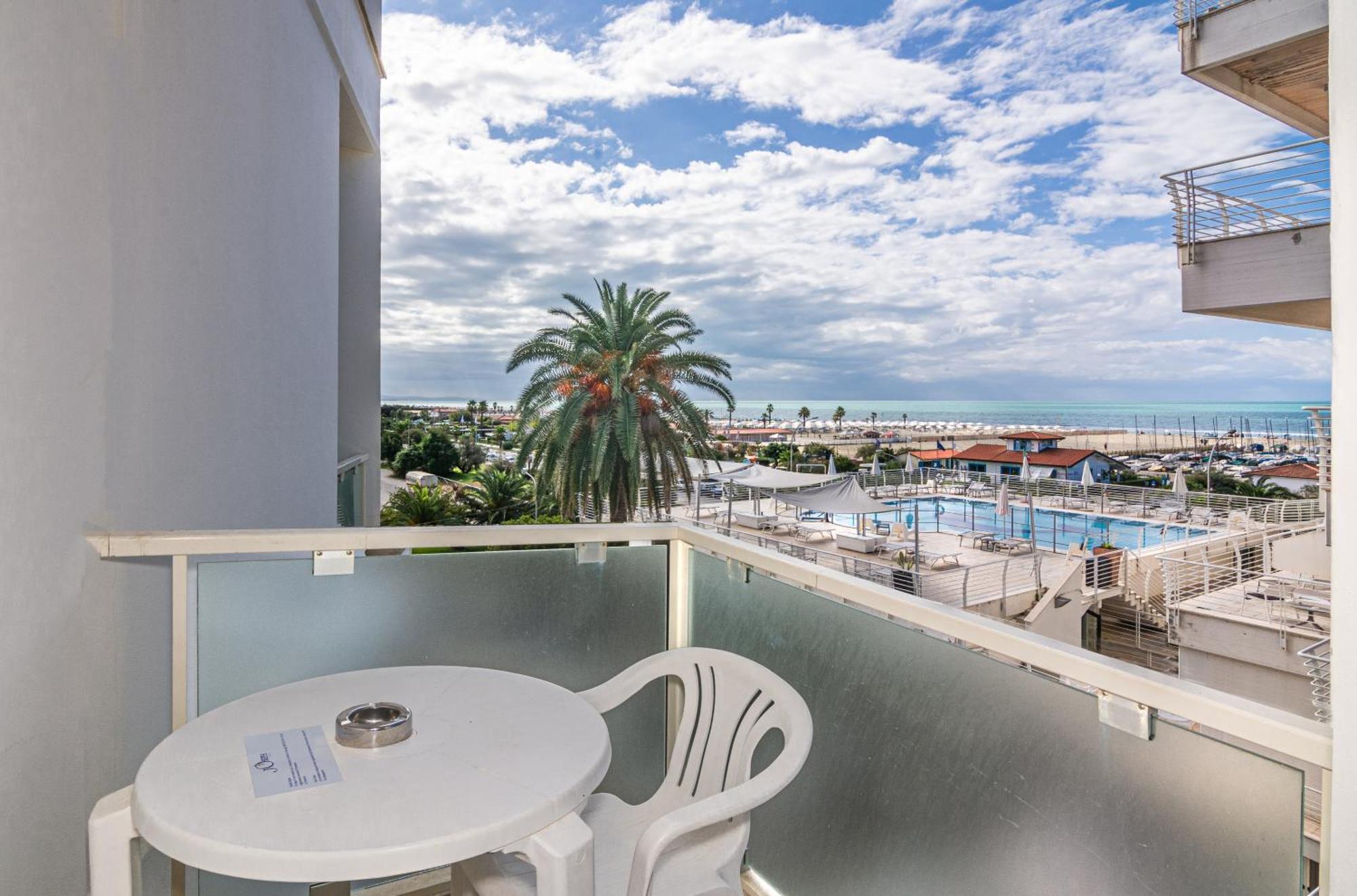 Hotel Joseph Marina di Pietrasanta Buitenkant foto
